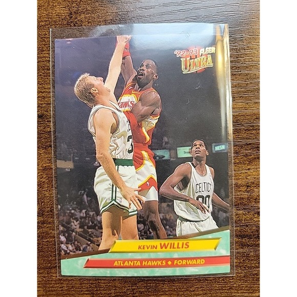 Kevin Willis 1992-1993 Fleer Ultra #7 - Atlanta Hawks - NBA - w/Larry Bird - Picture 1 of 2